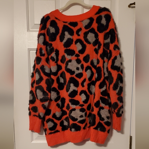 Neon Torrid sweater - Picture 5 of 5